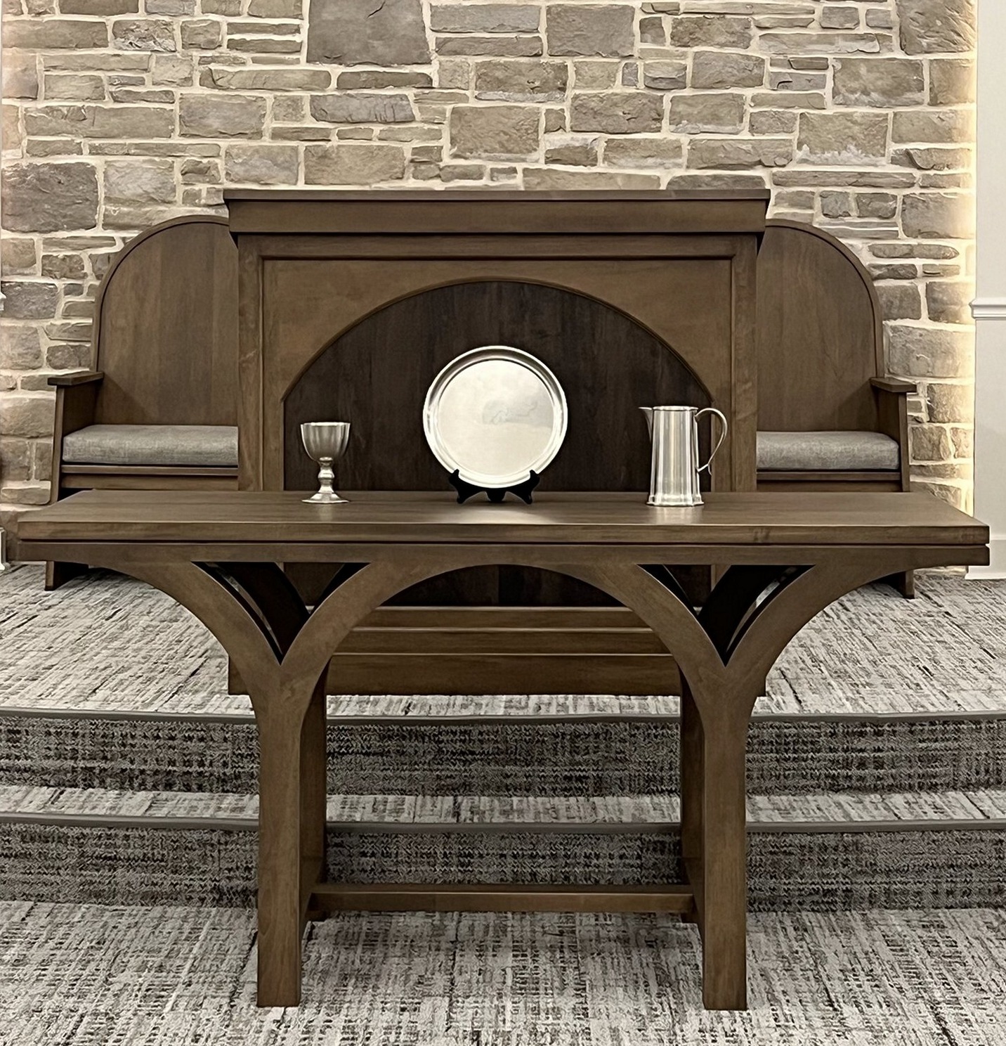 The Communion table and silver Communion vessels at Grace Presbyterian Church — Text and Table